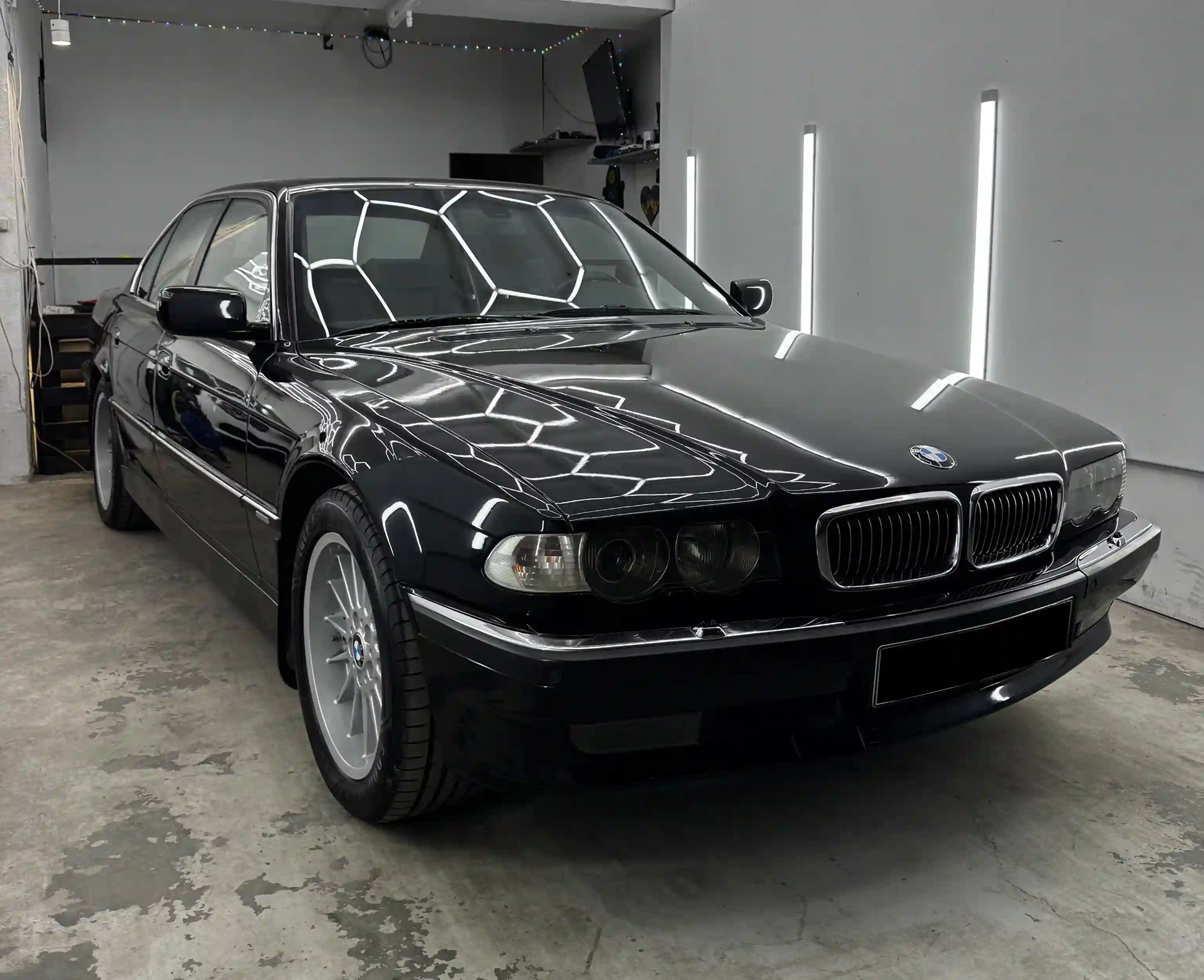 BMW E38 - Полировка кузова